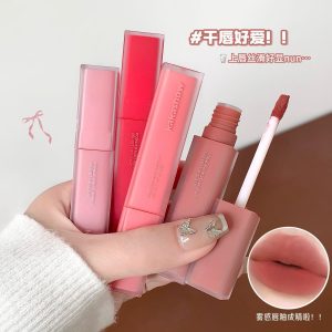 LABIAL LIQUIDO MATE EFECTO VELVET W06 u
