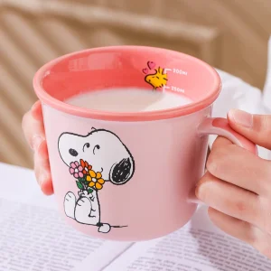 TAZA DE SNOOY ROSA 2557