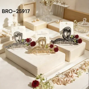 Broche Metal Rulo con Strass y Rosas Rojas BRO-25917